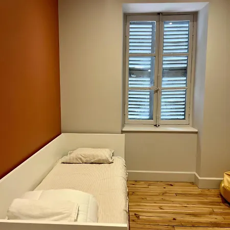 Chateau De Sampigny - 10 Min De Clermont-ferrand דירה
